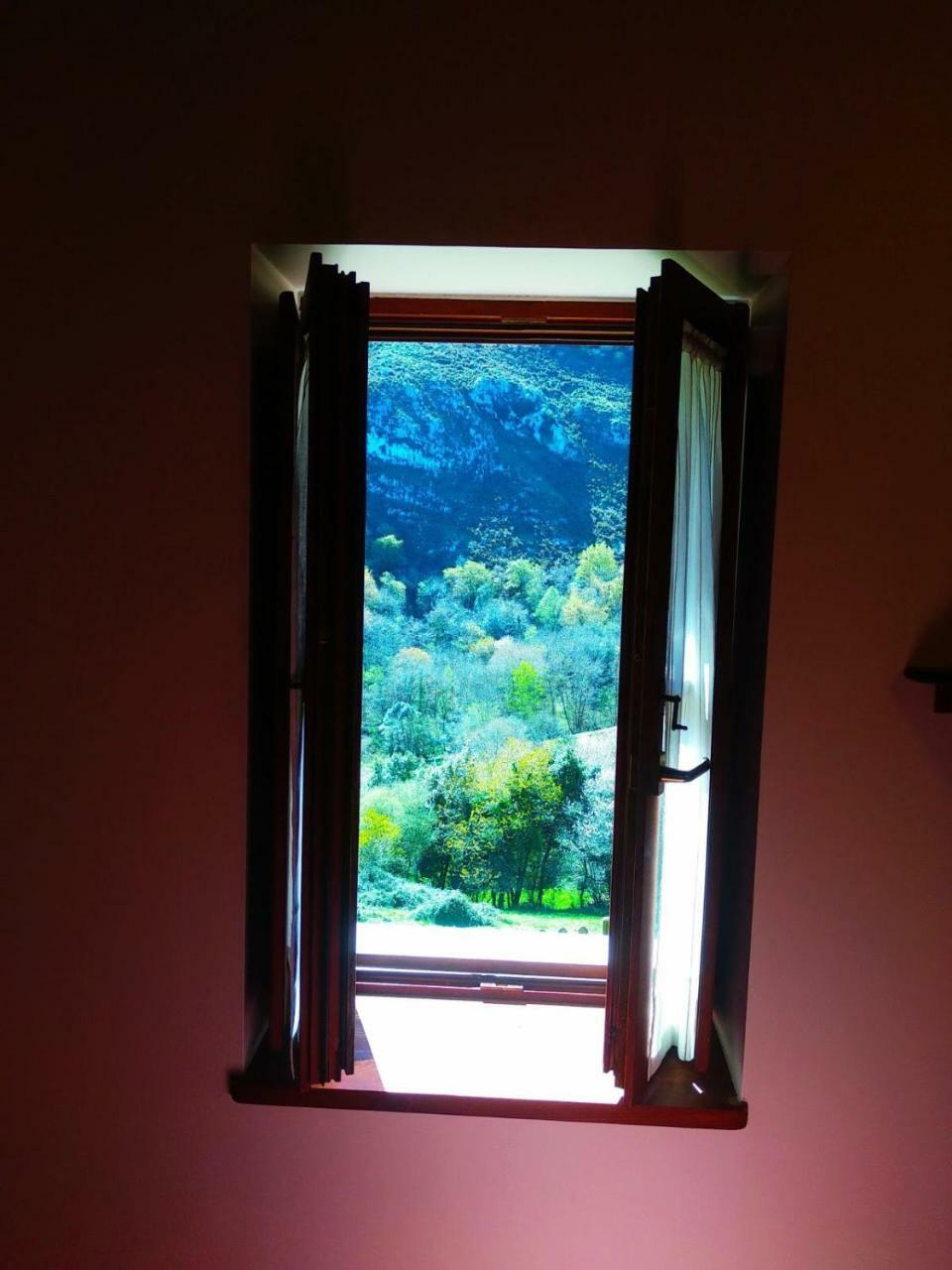 El Interior De Gaia Guest House อาร์ริออนดาส ภายนอก รูปภาพ